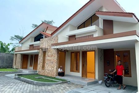 Dijual Rumah Baru sekitar Kampus UII, Sleman, Yogyakarta - 3+1 Kamar Tidur