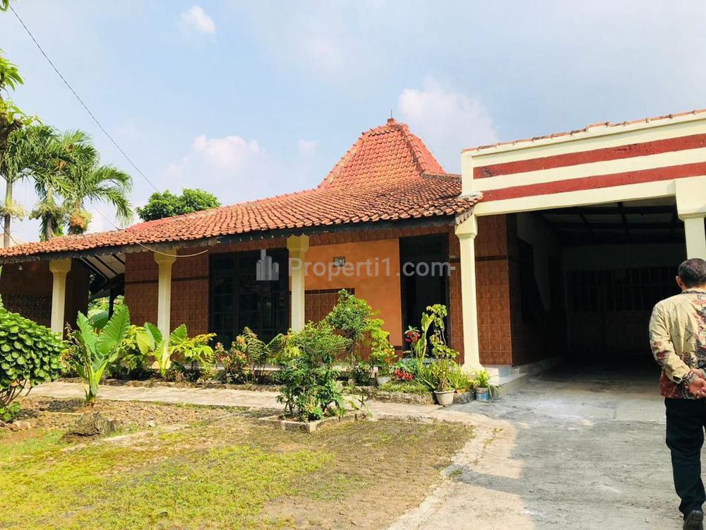 Rumah Dijual Cepat Bonus Kostan 24 Kamar di Cibubur, Ciracas, Jakarta Timur