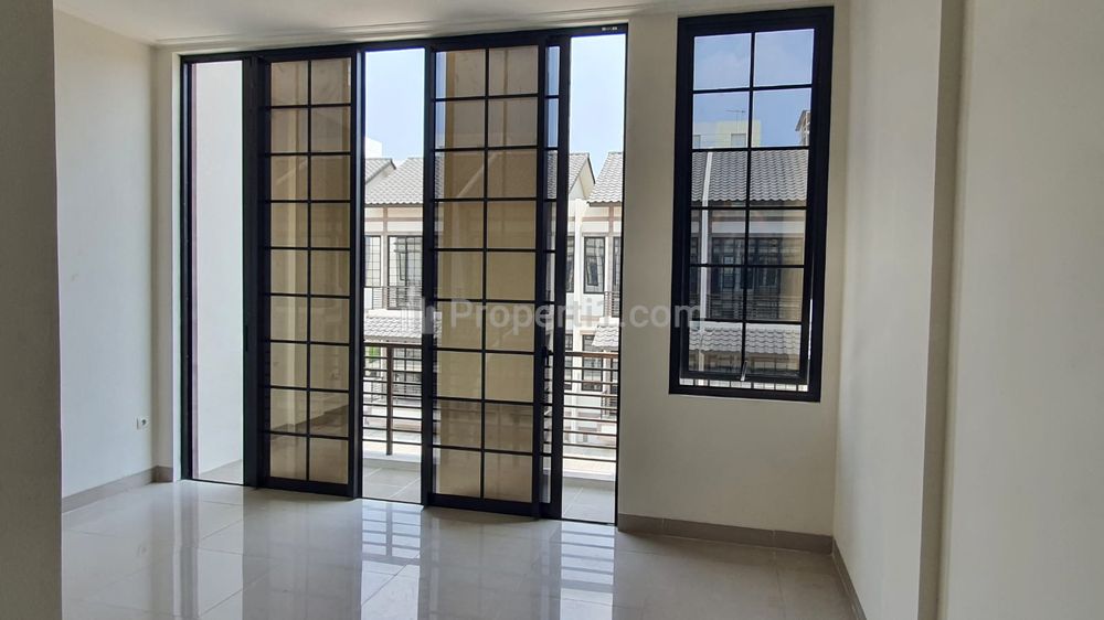 Disewakan Rukan Soho 3,5 Lantai di Sedayu City Kelapa Gading Jakarta - Lokasi Strategis