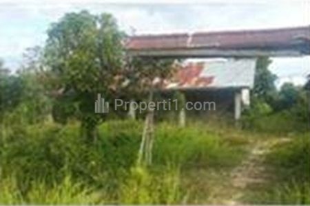 Jual Rumah Kosong Luas di Jalan MT Haryono Sintang Kalimantan Barat, Luas Tanah 1782m2