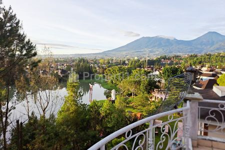 Sewa Villa di Kota Bunga Little Venice Puncak Dengan Kolam Renang View Danau Little Venice dan Pegunungan