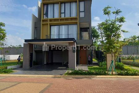 Dijual Rumah Mewah Strategis di BSD City - Enchante Residence, Luas Tanah 220m2, 3 Lantai