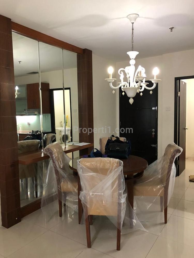 Jual Apartemen Cosmo Mansion (Jakarta Residence) Thamrin City Jakarta Pusat - 3+1 BR Fully Furnished
