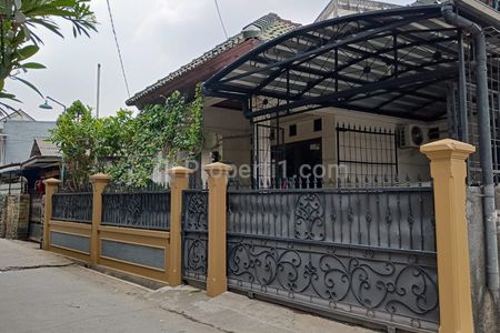 Dijual Cepat Rumah Bagus Berkualitas di Jl. H. Nawin III Jaticempaka Pondok Gede Bekasi