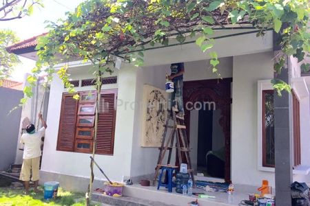 Jual Rumah 3 Kamar di Peguyangan Kaja Denpasar Utara Bali, Luas Tanah 200 m2, Depan Rumah View Sawah