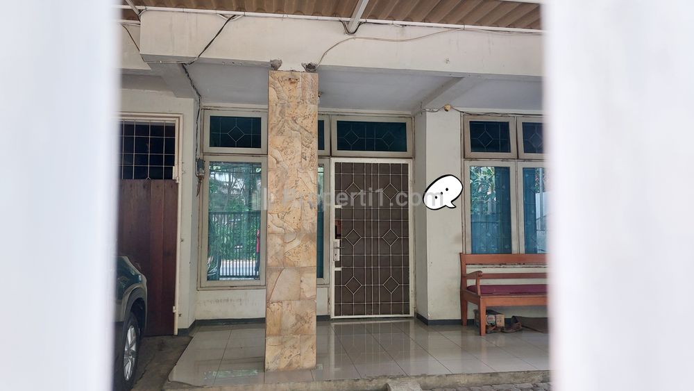 Dijual Cepat Rumah 2 Lantai Siap Huni di Kelapa Gading Jakarta Utara, Luas Tanah 250 m2, 5+1 Kamar Tidur