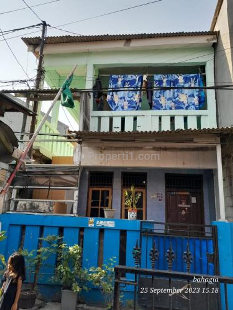 Jual Cepat Rumah Sekaligus Kontrakan di Kayu Manis Jakarta Timur - 4 Kamar Unfurnished