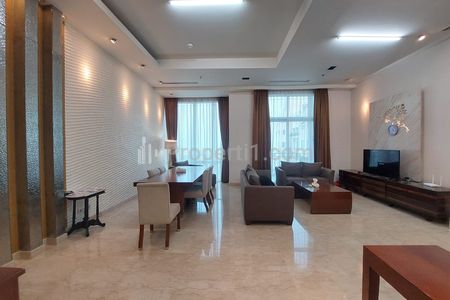 For Rent Apartment Pakubuwono Residence - 2+1 BR Fully Furnished Size 203m2 Private Lift