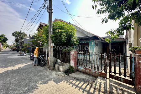 Dijual Rumah Luas Tanah 200m2 Super Strategis di Komplek Barata, Harapan Jaya, Bekasi Utara