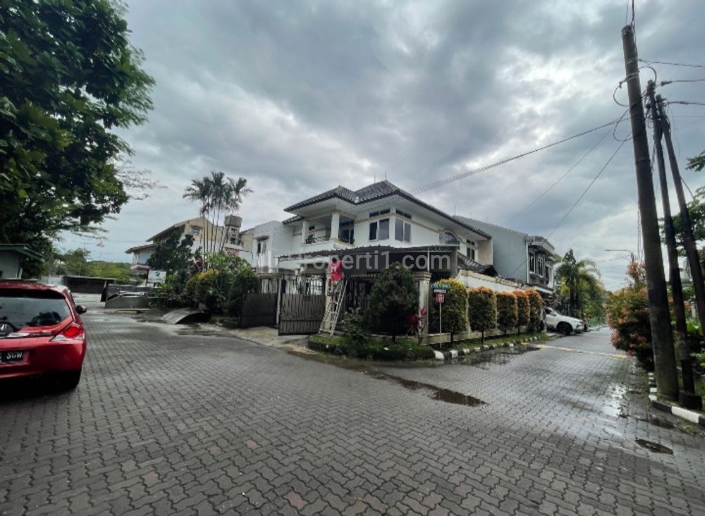 Dijual Rumah Mewah 2 Lantai Sangat Strategis dalam Komplek Margahayu Raya, Rancasari, Bandung