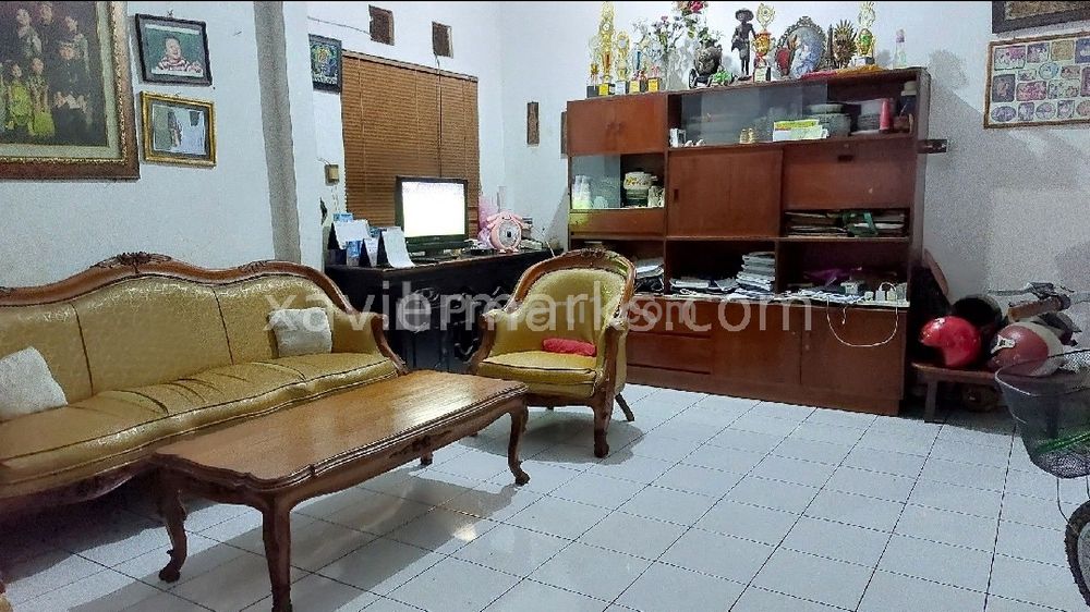 Dijual Rumah Hook 2 Lantai Bisa untuk Usaha di Utan Kayu, Jakarta Timur