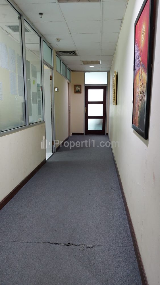 Dijual Gedung 5 Lantai + Basement Siap Pakai di Menteng Jakarta Pusat (List Dd)