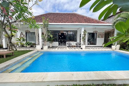 Disewakan 2BR Tropical Villa di Kerobokan Kuta Bali, Ada Kolam Renang VL0001