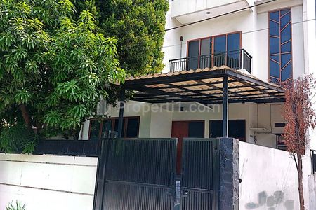 Dijual Rumah Nyaman 3 Lantai di Komplek Pertamina Jakarta Utara, Harga Nego, Hubungi 081219840365 (Pemilik)