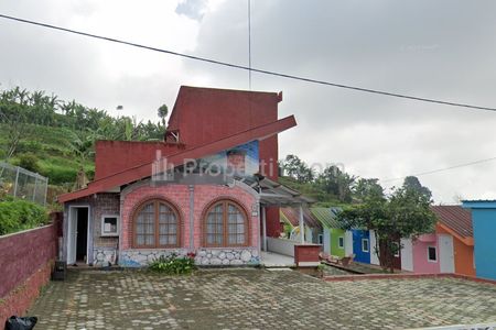 Dijual Hotel Villa di Sukatani Kabupaten Cianjur - Sudah SHM