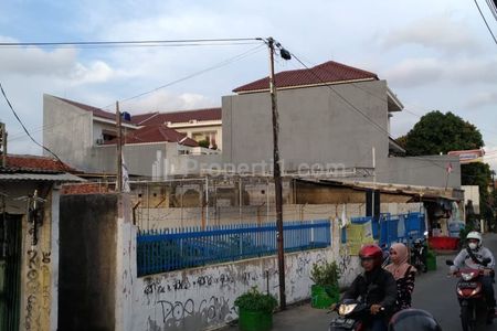 Dijual Rumah + Kos-kosan 19 Pintu + Minimarket + Kios di Palmerah Jakarta Barat (Siap Cuan!)