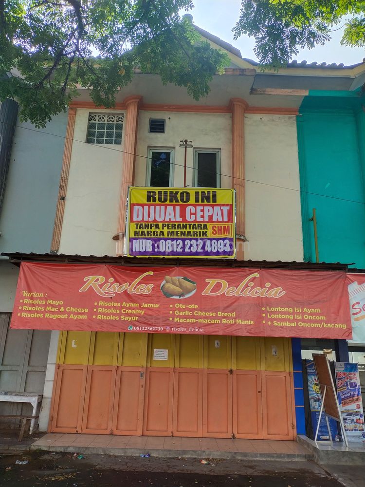 Tampak depan