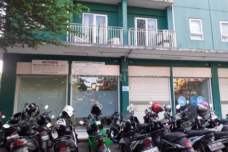 Tampak Depan Kios Apartemen