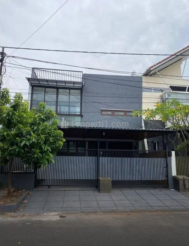 Jual Rumah Bagus Minimalis di Jalan Bona Indah Lebak Bulus, Cilandak, Jakarta Selatan