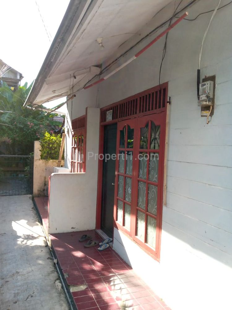 Dijual Rumah Kontrakan 2 Pintu di Ceger Jakarta Timur