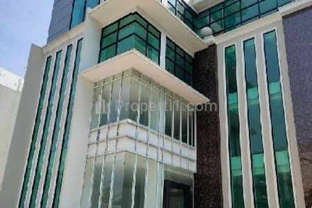 Jual Gedung Exclusive 5 Lantai di Jalan Proklamasi Menteng Jakarta Pusat, Luas Tanah 542m2, Luas Bangunan 950m2