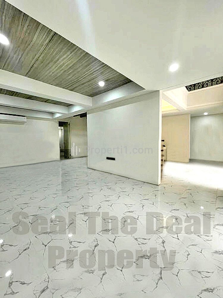 Dijual Rumah Bisa untuk Usaha di Area Senopati/Kebayoran Baru Jakarta Selatan STDN0079