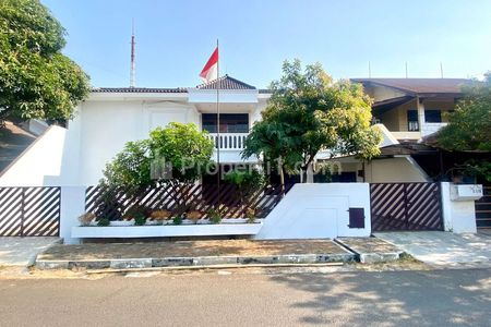 Jual Rumah Mewah dalam Perumahan 3 Menit ke LRT Cibubur Jakarta Timur