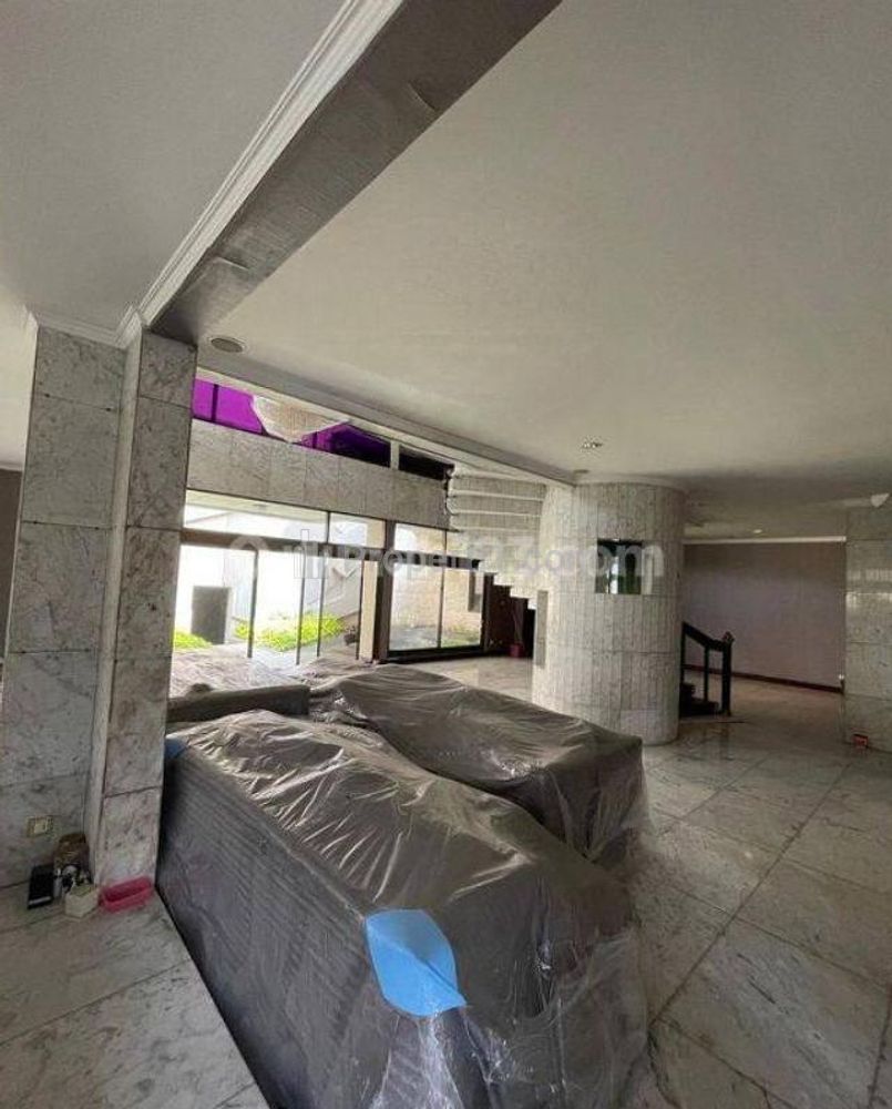 Disewakan Rumah untuk Kantor di Kebon Baru Tebet Jakarta Selatan