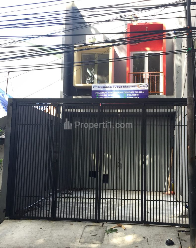 Disewakan Ruko 2,5 Lantai di Jl. Kampung Bali Tanah Abang Jakarta Pusat