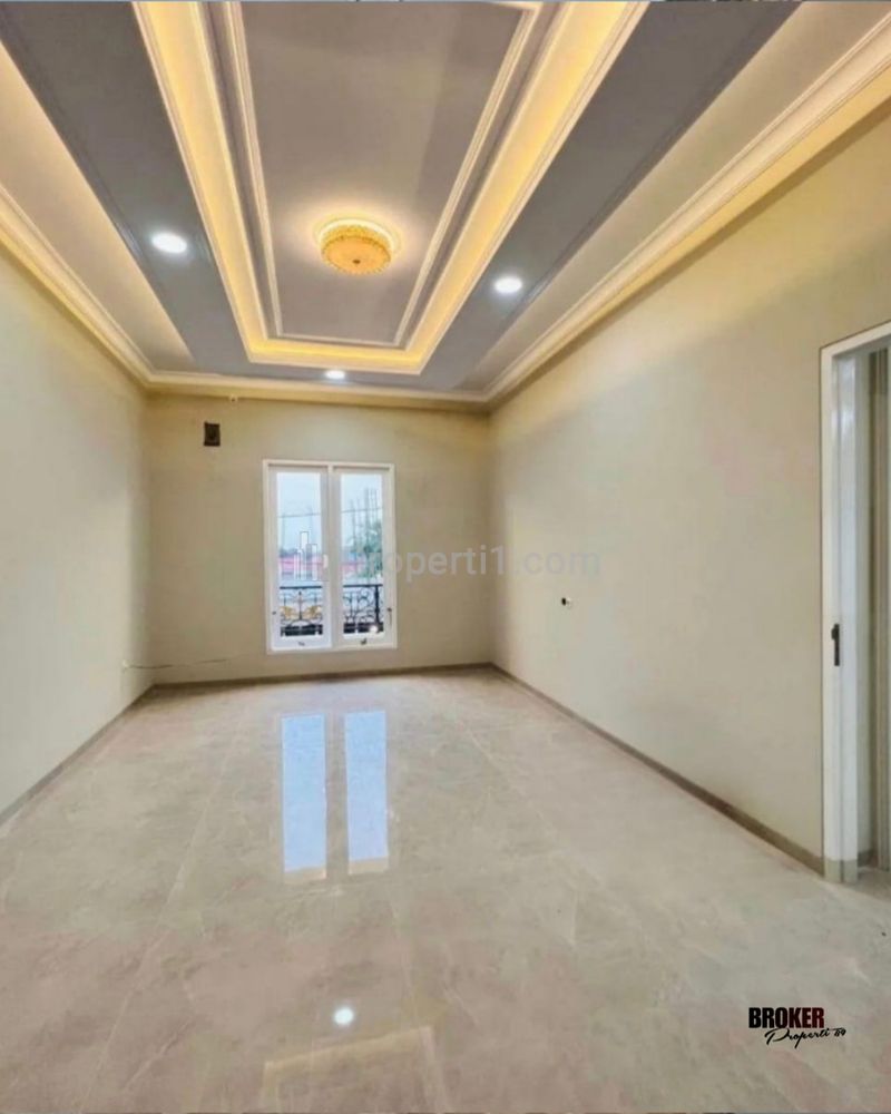 Jual Rumah Baru Mewah 3 Lantai di Jl. Moh Kahfi 1 Jagakarsa Jakarta Selatan, 4+2 Kamar Tidur