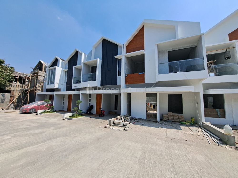 Dijual Rumah dalam Cluster di Bale Kambang Condet Jakarta Timur