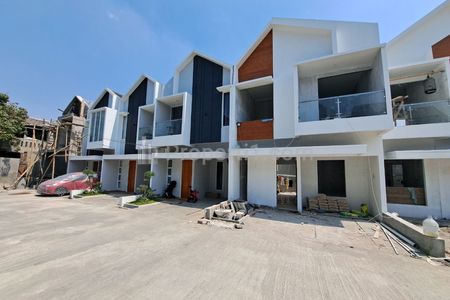 Dijual Rumah dalam Cluster di Bale Kambang Condet Jakarta Timur