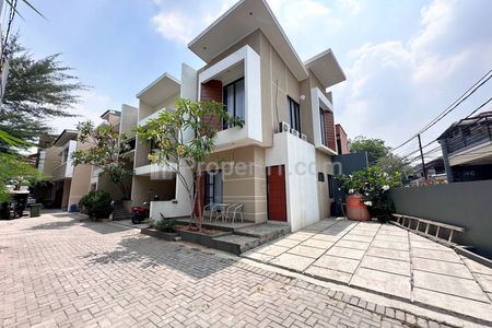 Dijual Rumah 2 Lantai Mewah Murah di Condet Kramatjati Jakarta Timur, Luas Tanah 80m2, Luas Bangunan 85m2