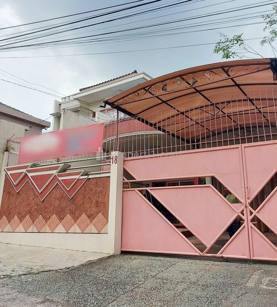 Rumah Dijual di Kota Salatiga Dekat Mall Ramayana Salatiga, Alun-Alun Pancasila, RS dr. Asmir Salatiga, RSUD Salatiga, Kampus UKSW Salatiga