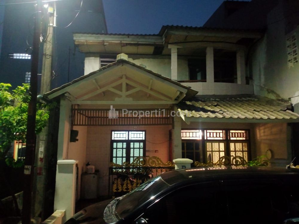 Dijual Rumah 2 Lantai 3 Kamar Tidur di Bekasi Timur, dekat Gerbang Tol Bekasi Timur