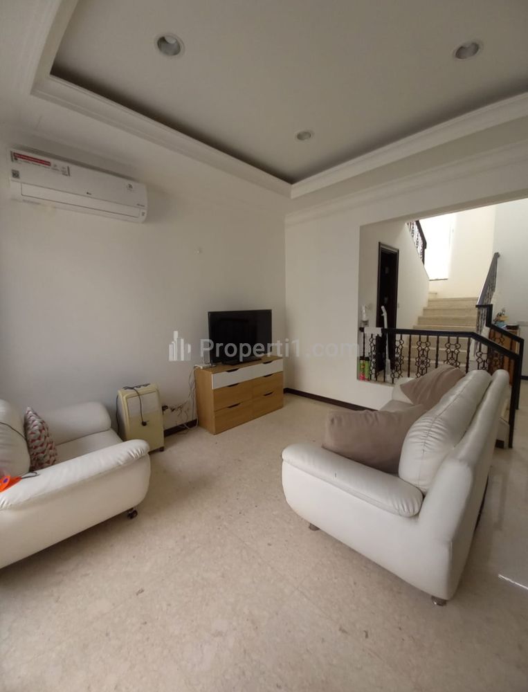 Disewakan Rumah Semi Furnished di Cluster Premium Jadeite Residence BSD City