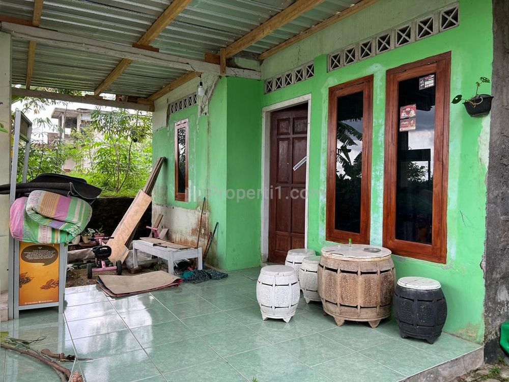 Jual Rumah Luas Tanah 263m² Siap Huni di Timur Pasar Karangpandan, Karanganyar, Solo