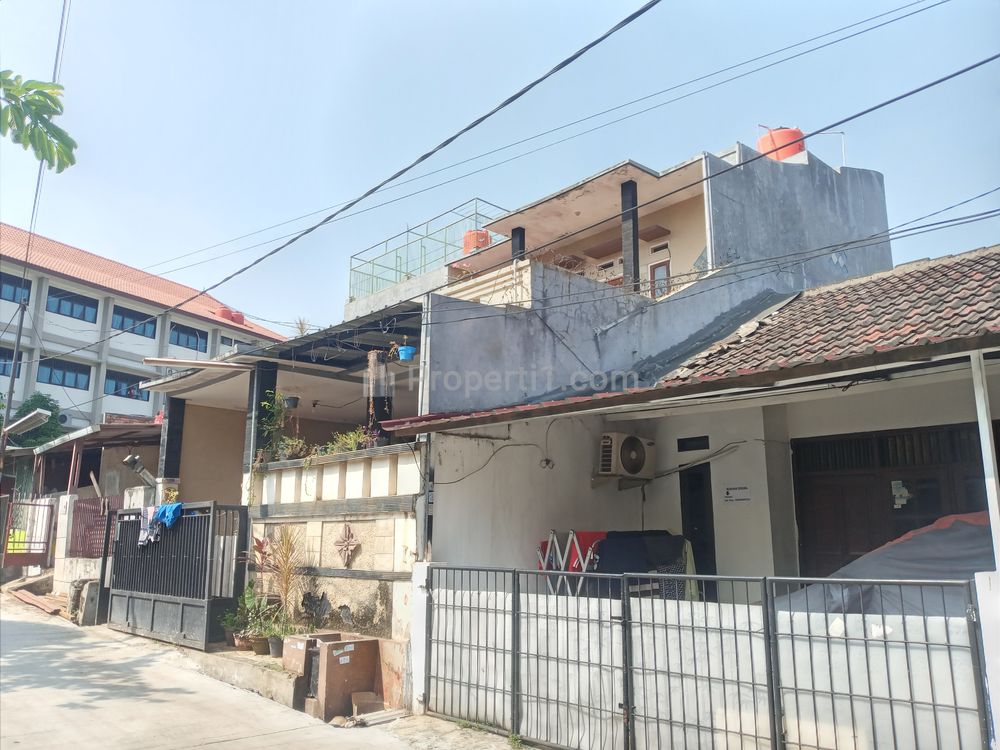 Dijual Cepat BU Harga di Bawah Pasaran! Rumah  2 Lantai di Taman Mangu Indah - Silakan Datang untuk Survey Langsung & Nego Harga dengan Pemilik Rumah