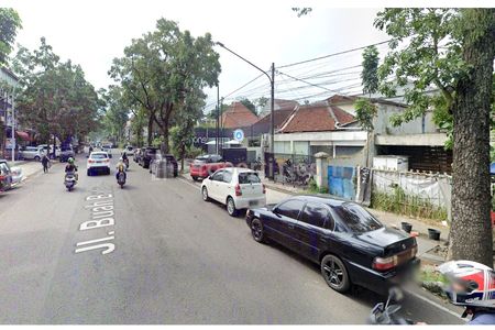 Dijual Tempat Usaha di Jalan Buahbatu Satu Arah Bandung, Pinggir Jalan Raya, Bentuk Kotak, Hadap Selatan