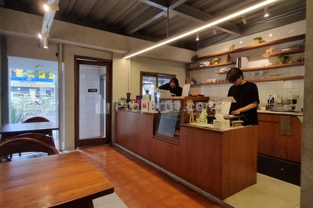 Dijual Cafe Masih Beroperasi di Cimandiri Bandung, Belakang Gedung Sate