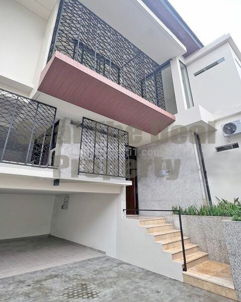 Dijual Townhouse Baru Tropical Modern di Kemang Jakarta Selatan STDN0006