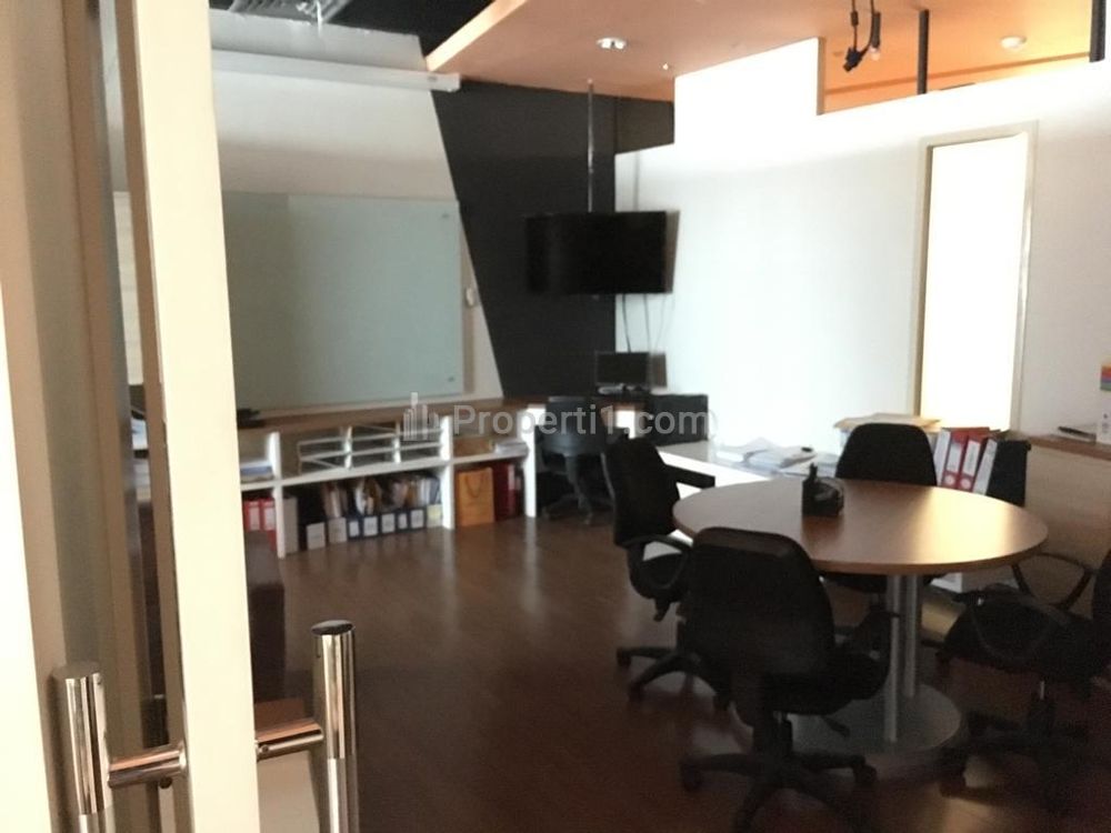 Jual Ruang Kantor Furnished Luas 155m2, Sovereign TB Simatupang Jakarta Selatan