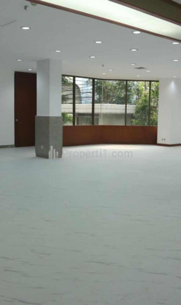Disewakan Tempat Usaha Gedung Komersial Office Space Per Lantai di Melawai, Kebayoran Baru, Jakarta Selatan