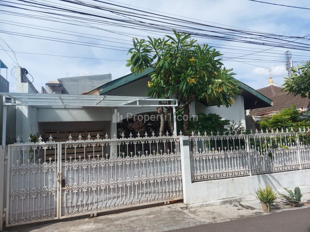 Dijual Rumah di Radio Dalam Jakarta Selatan, Lingkungan Bagus, Akses Jalan lebar