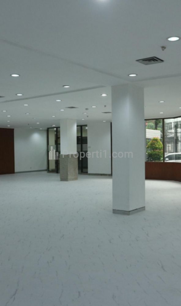 Disewakan Tempat Usaha Gedung Komersial Office Space Per Lantai di Melawai, Kebayoran Baru, Jakarta Selatan