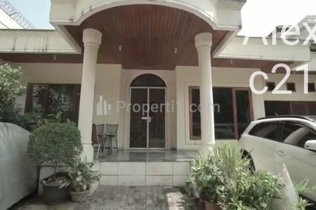 Dijual Rumah Kost di Area Senopati SCBD Jakarta Selatan (B U)