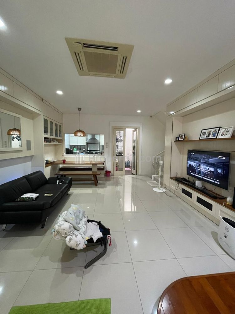 Dijual Cepat Rumah di Layar Permai Pantai Indah Kapuk Jakarta Utara