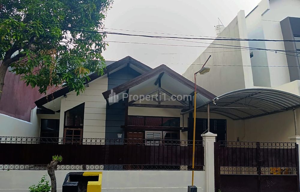 Disewakan Rumah di Rungkut Mapan Surabaya - Kondisi Siap Huni & Bagus