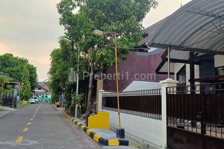 Disewakan Rumah di Rungkut Mapan Surabaya - Kondisi Siap Huni & Bagus