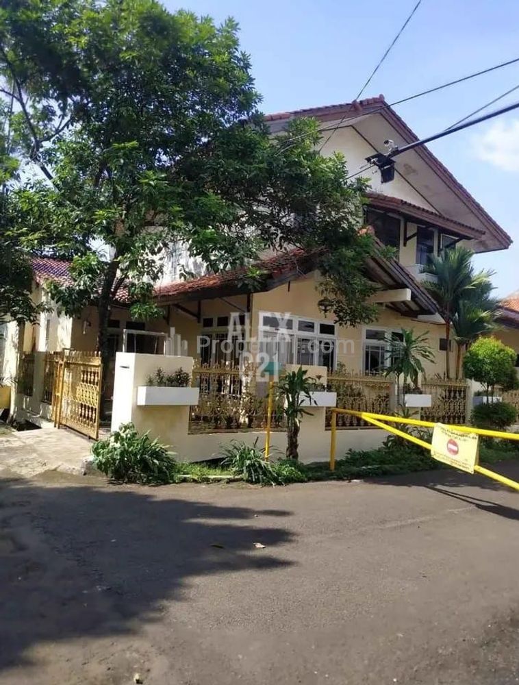 Dijual Rumah Siap Huni di Komplek Larangan Indah Ciledug Tangerang